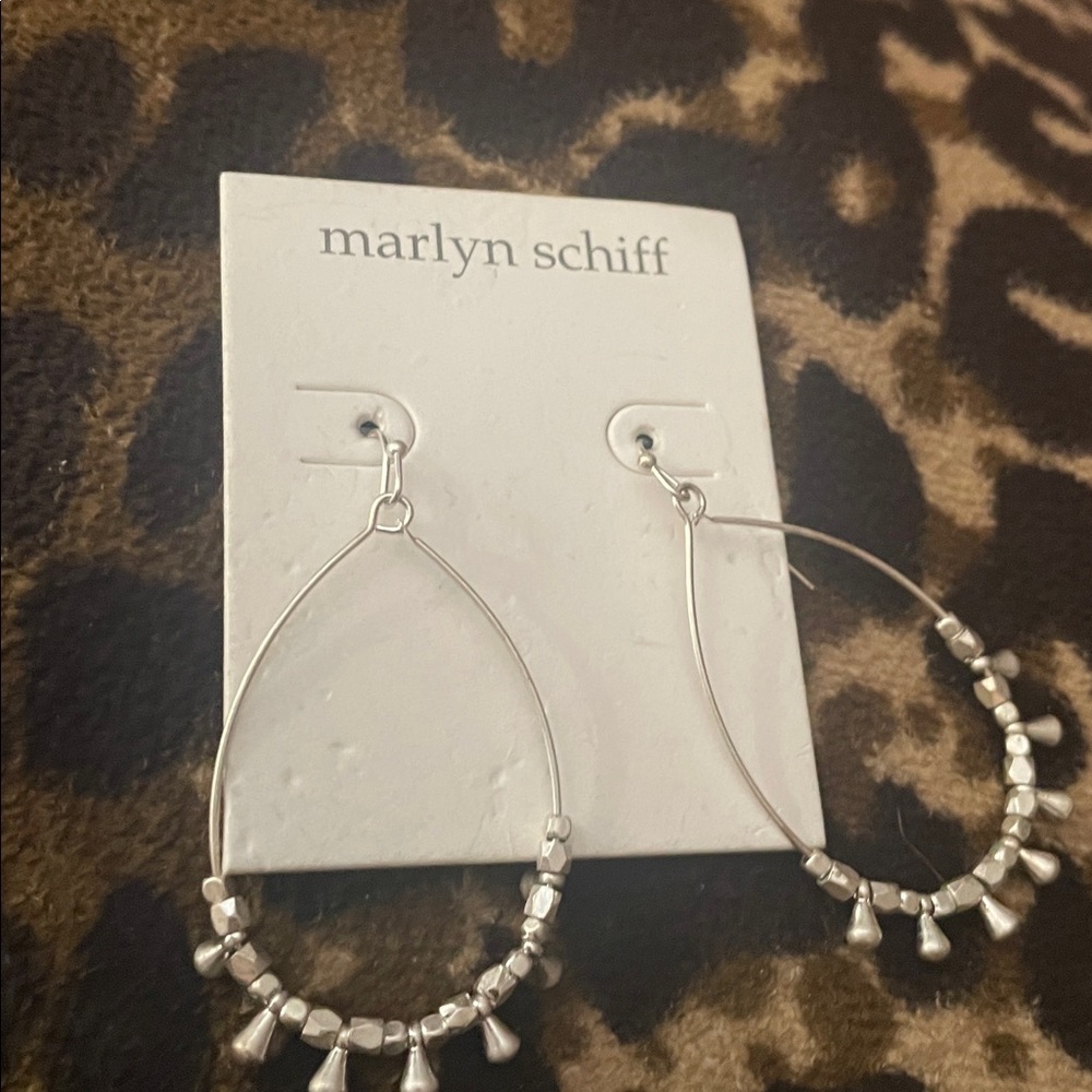 New Marlyn Schiff Silver Beaded Teardrop Hoop Earrings - Picture 3 of 3